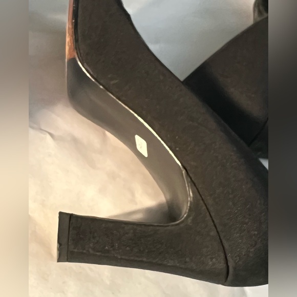 6 STUART WEITZMAN elegant heels pumps SPAIN platinum sparkle glam bling holiday - Picture 10 of 16